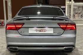 Audi
              A7